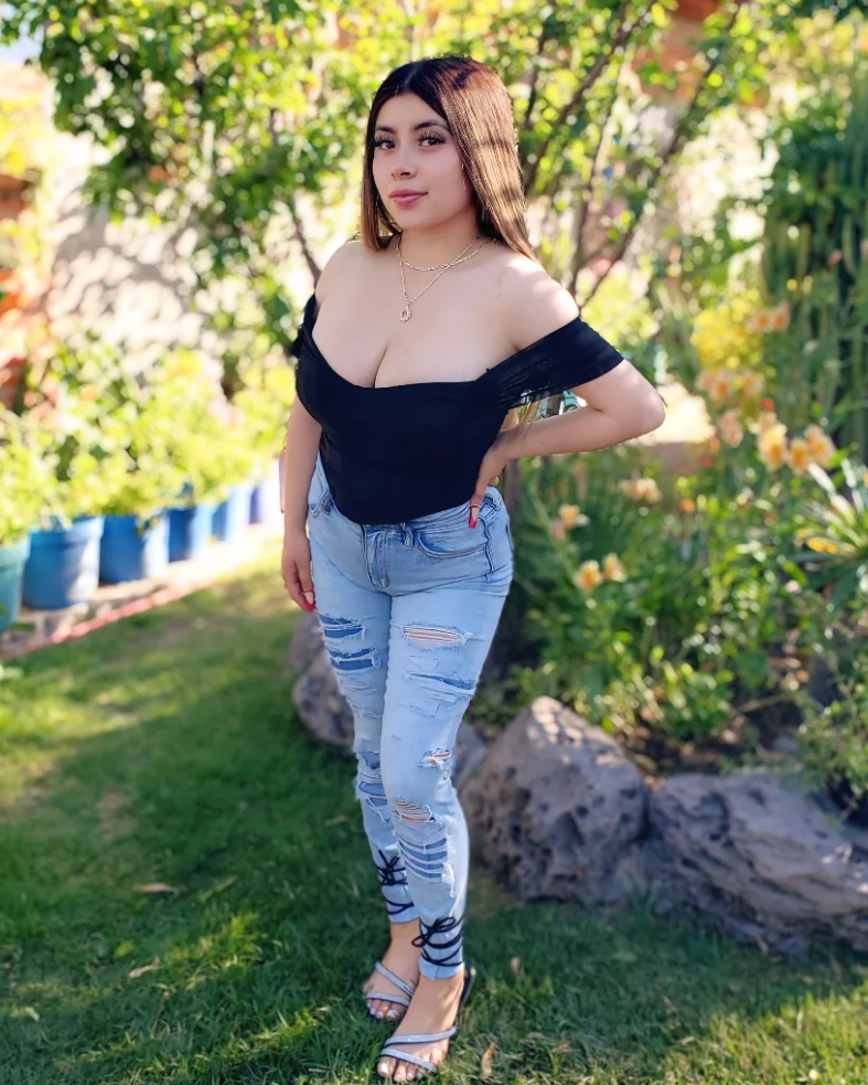 Claudia Maya onlyfans gratis
